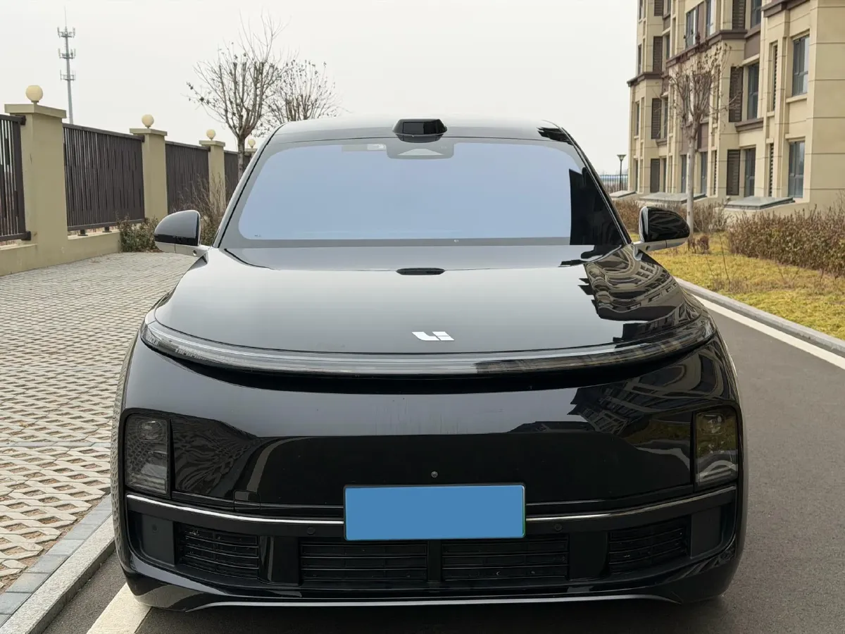 2022 Li L9 Range Extended 154HP REEV 42.6KWH,autocango,china used car exporter,china ev exporter,chinese used car exporter,chinese used ev exporter