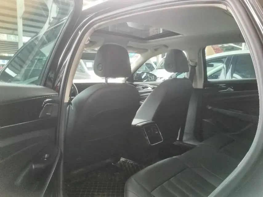 2023 Volkswagen Passat 1.4T 150HP L4 7DCT,autocango,china used car exporter,china ev exporter,chinese used car exporter,chinese used ev exporter