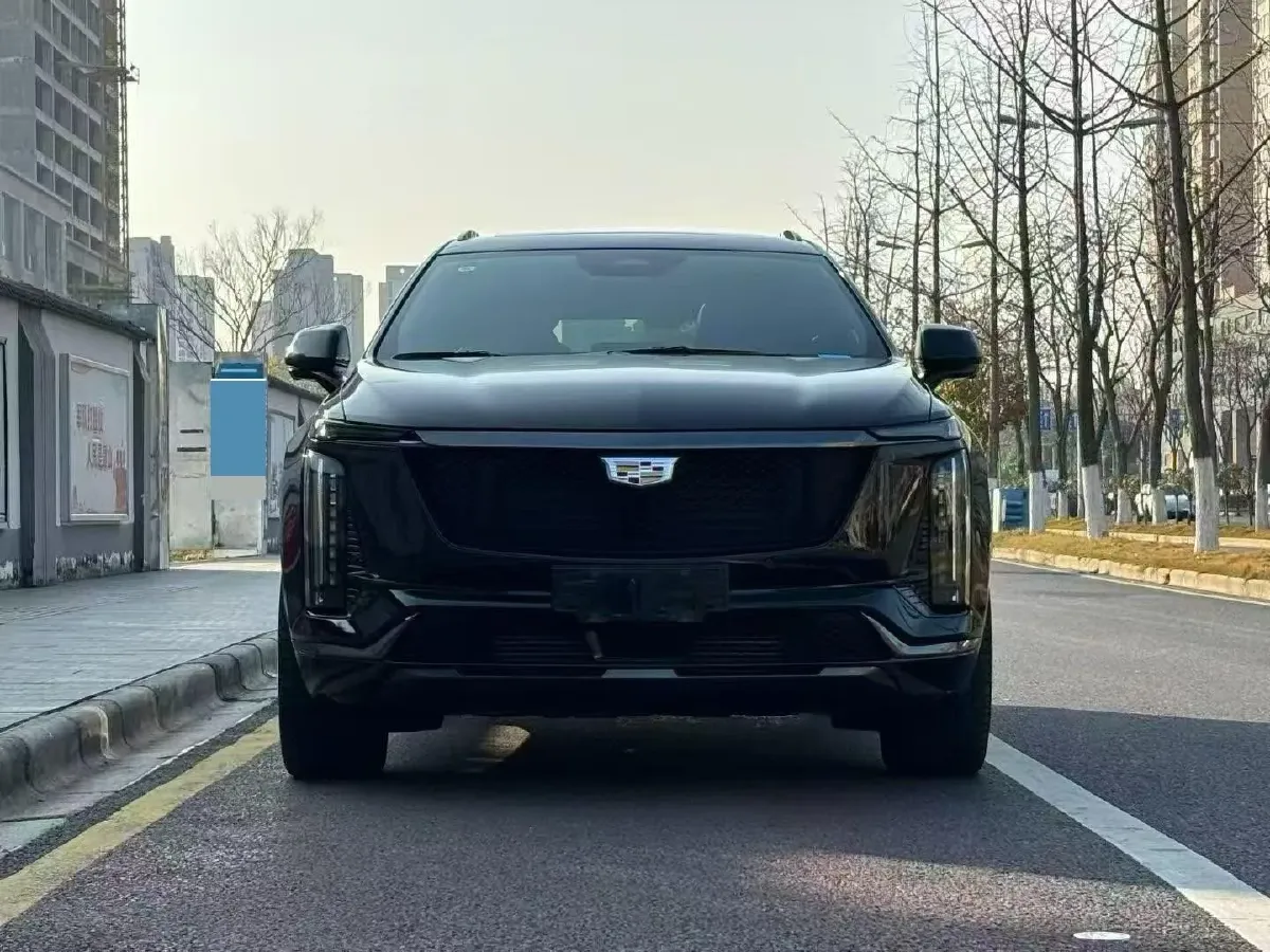 2024 Cadillac XT5 2.0T 237HP L4 9AT,autocango,china used car exporter,china ev exporter,chinese used car exporter,chinese used ev exporter