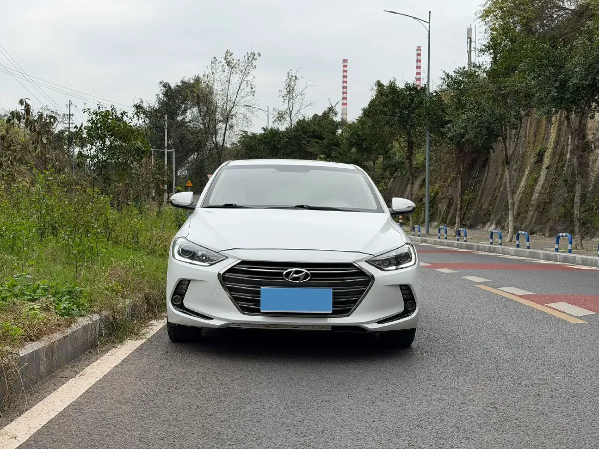 2016 Hyundai Elantra 1.6L 130HP L4 6AT,autocango,china used car exporter,china ev exporter,chinese used car exporter,chinese used ev exporter