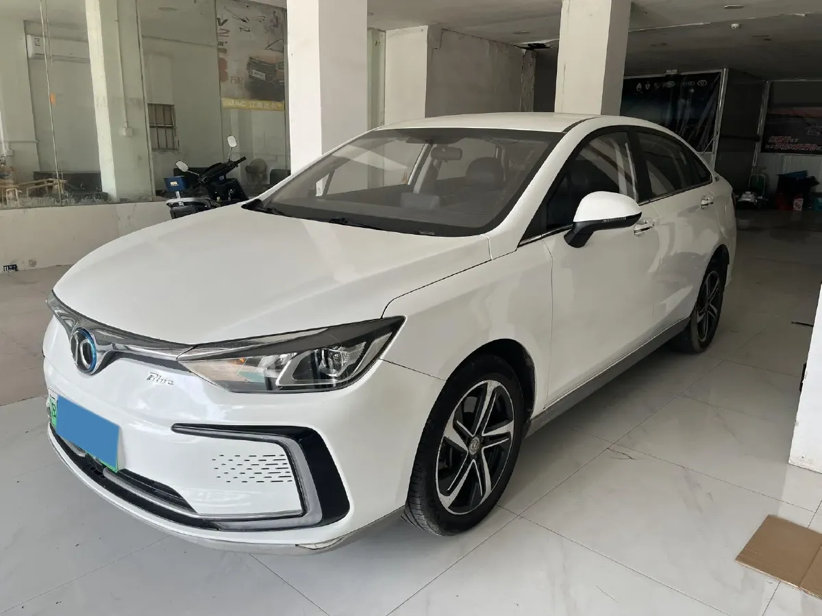 2019 BeiJing Auto EU5 BEV 50.8KWH,autocango,china used car exporter,china ev exporter,chinese used car exporter,chinese used ev exporter