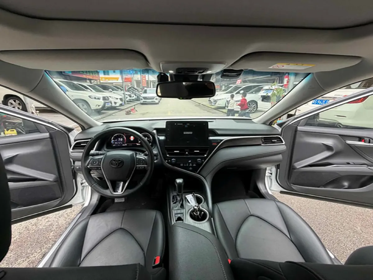 2021 Toyota Camry 2.5L 209HP L4 8AT,autocango,china used car exporter,china ev exporter,chinese used car exporter,chinese used ev exporter