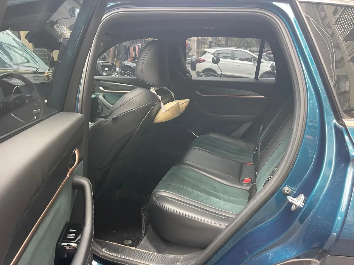 2021 Geely Monjaro 2.0T 218HP L4 7DCT,autocango,china used car exporter,china ev exporter,chinese used car exporter,chinese used ev exporter