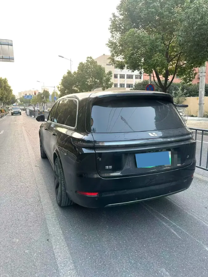 2022 Li L9 Range Extended 154HP REEV 42.6KWH,autocango,china used car exporter,china ev exporter,chinese used car exporter,chinese used ev exporter