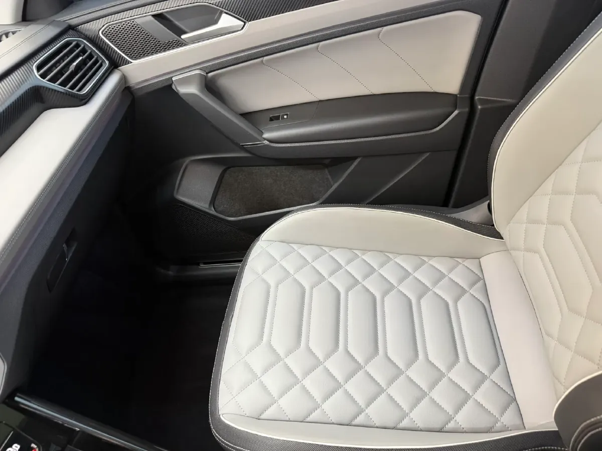 2023 Volkswagen Tayron 1.4T 150HP L4 7DCT,autocango,china used car exporter,china ev exporter,chinese used car exporter,chinese used ev exporter