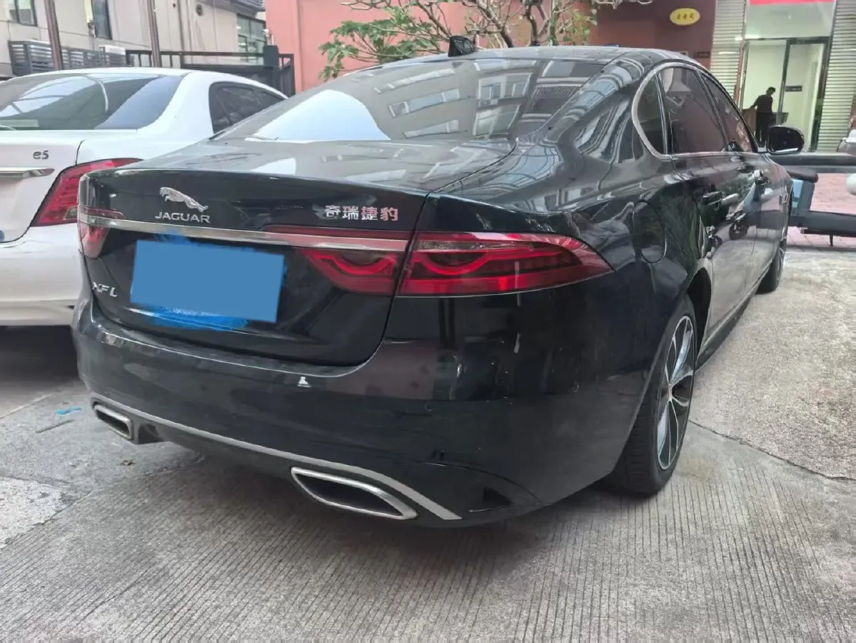 2022 Jaguar XFL 2.0T 250HP L4 8AT,autocango,china used car exporter,china ev exporter,chinese used car exporter,chinese used ev exporter