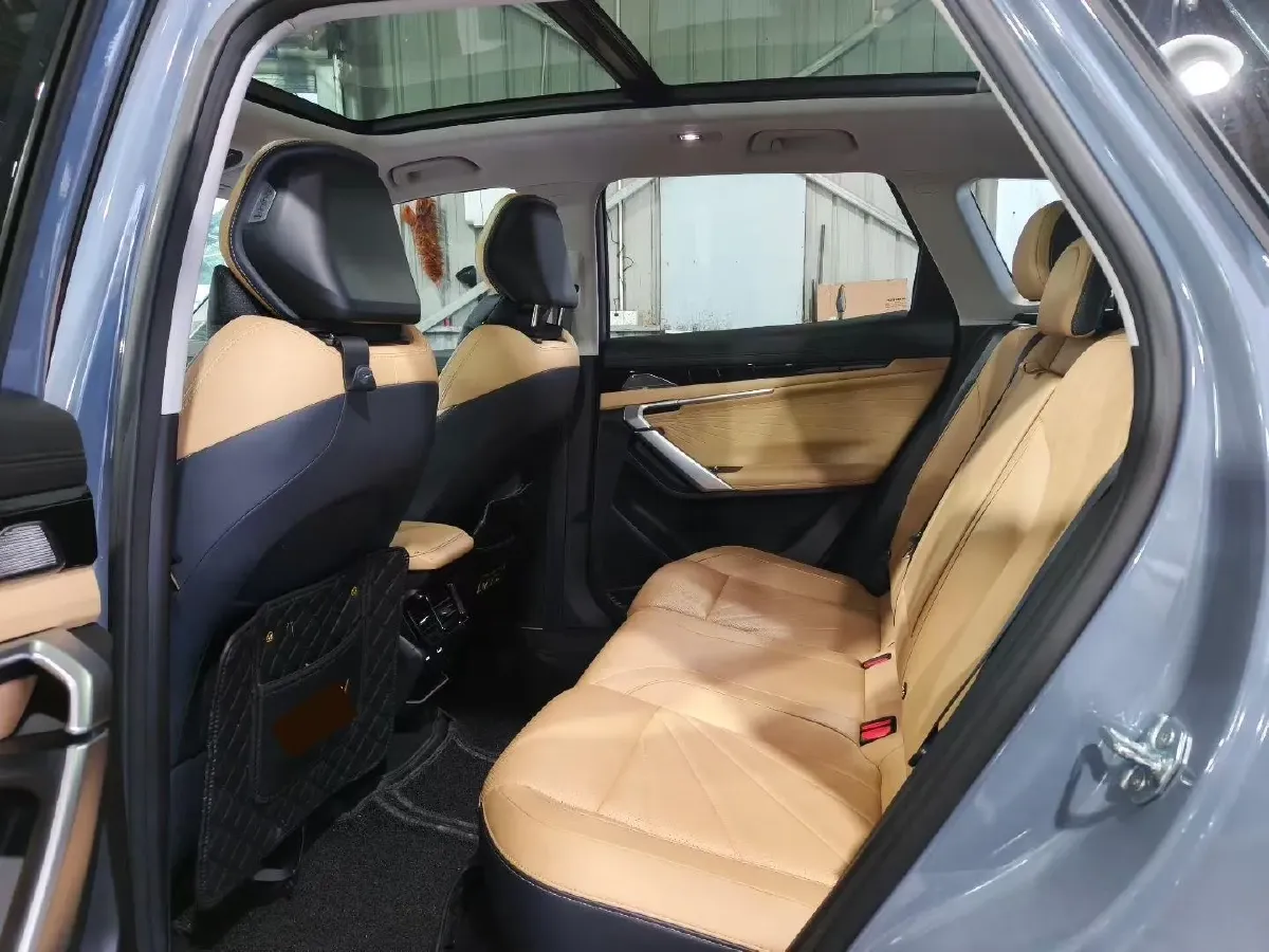 2023 Geely StarRay 1.5T 181HP L4 7DCT,autocango,china used car exporter,china ev exporter,chinese used car exporter,chinese used ev exporter