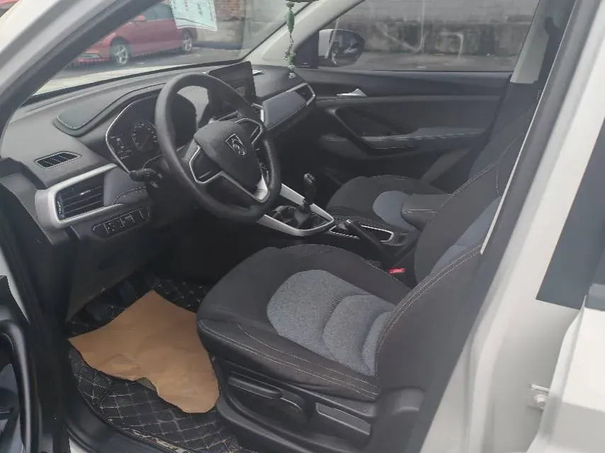 2018 BaoJun 530 1.5T 150HP L4 6MT,autocango,china used car exporter,china ev exporter,chinese used car exporter,chinese used ev exporter