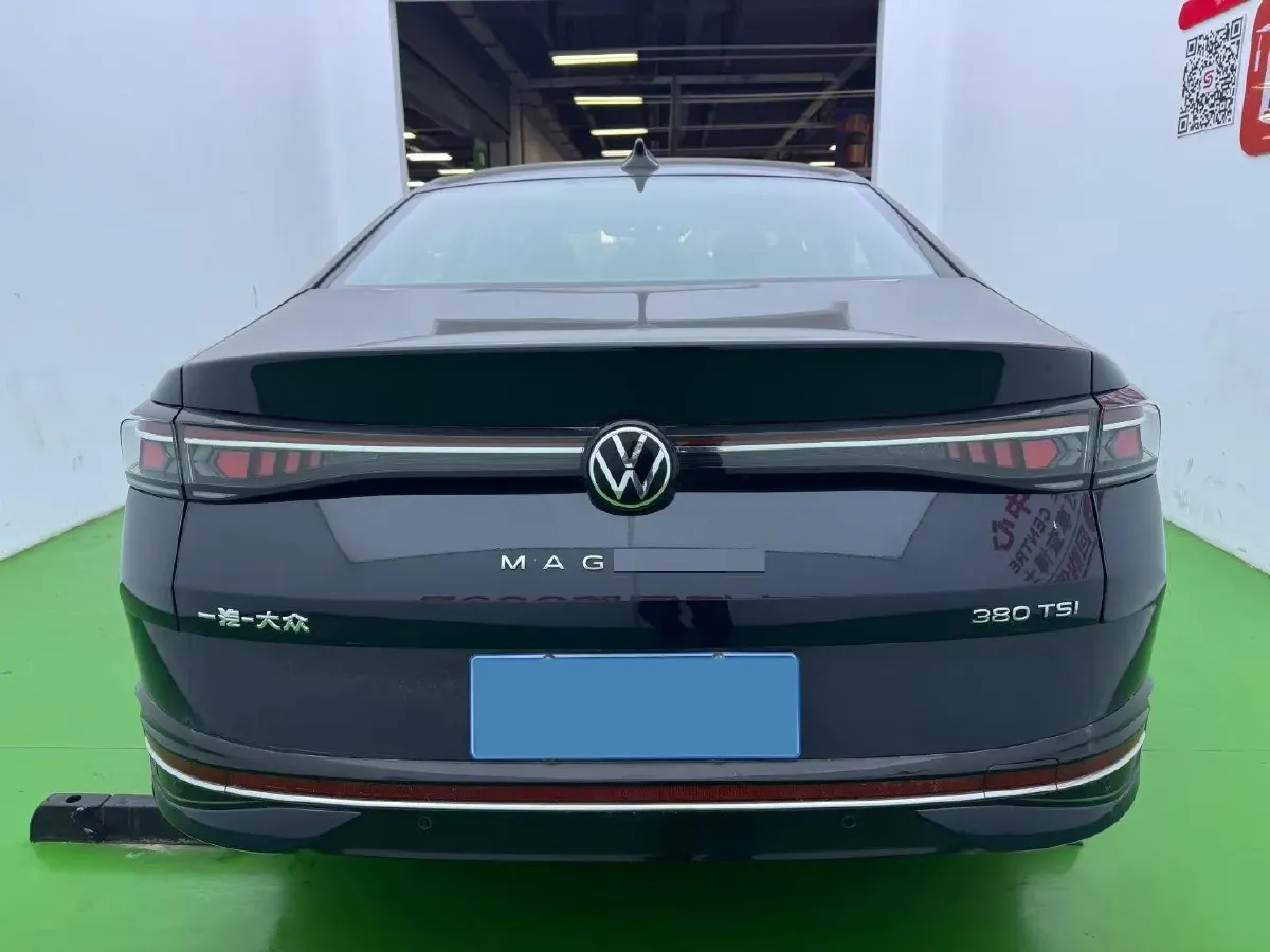 2024 Volkswagen Magotan 2.0T 220HP L4 7DCT,autocango,china used car exporter,china ev exporter,chinese used car exporter,chinese used ev exporter