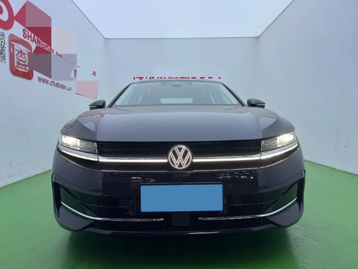 2024 Volkswagen Magotan 2.0T 220HP L4 7DCT,autocango,china used car exporter,china ev exporter,chinese used car exporter,chinese used ev exporter