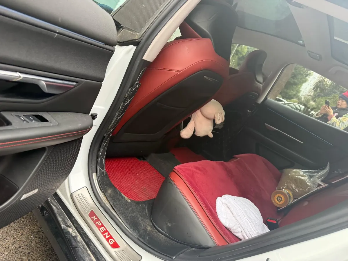 2020 DS 7 1.6T 215HP L4 8AT,autocango,china used car exporter,china ev exporter,chinese used car exporter,chinese used ev exporter