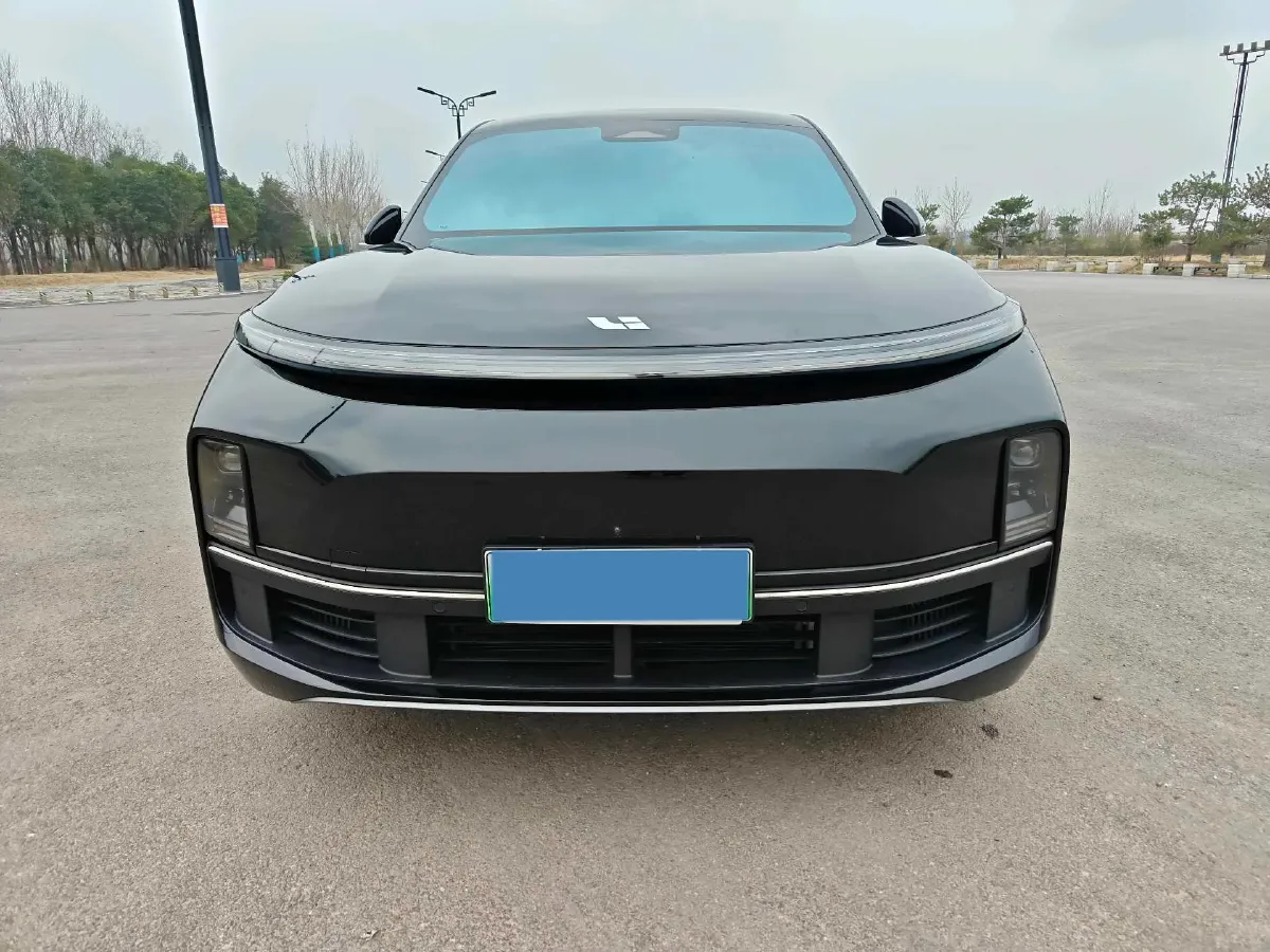 2023 Li L8 Range Extended 154HP REEV 40.9KWH,autocango,china used car exporter,china ev exporter,chinese used car exporter,chinese used ev exporter