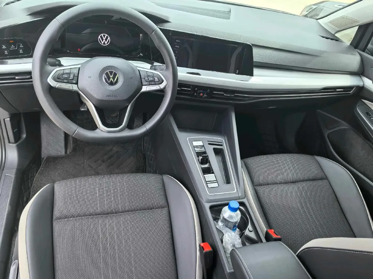2024 Volkswagen Golf 1.4T 150HP L4 7DCT,autocango,china used car exporter,china ev exporter,chinese used car exporter,chinese used ev exporter