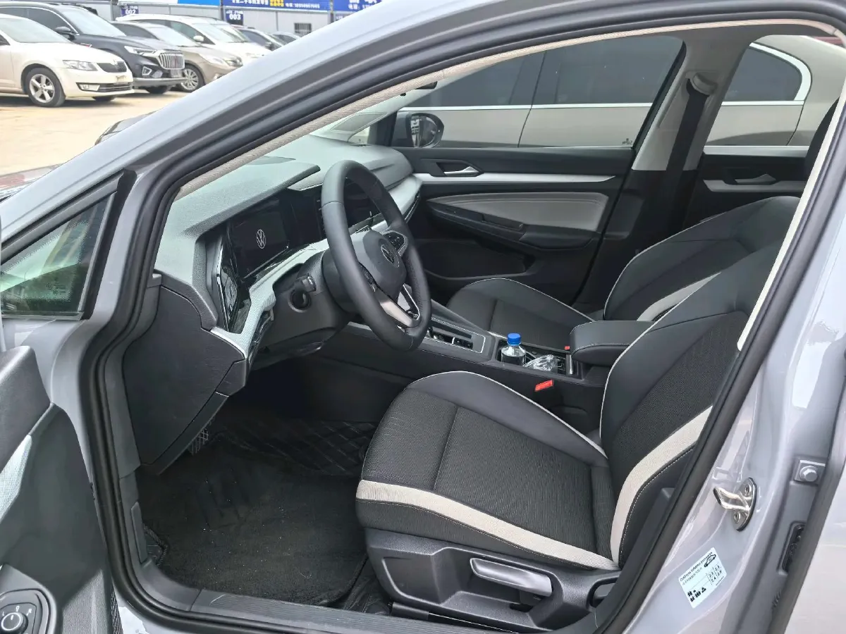 2024 Volkswagen Golf 1.4T 150HP L4 7DCT,autocango,china used car exporter,china ev exporter,chinese used car exporter,chinese used ev exporter