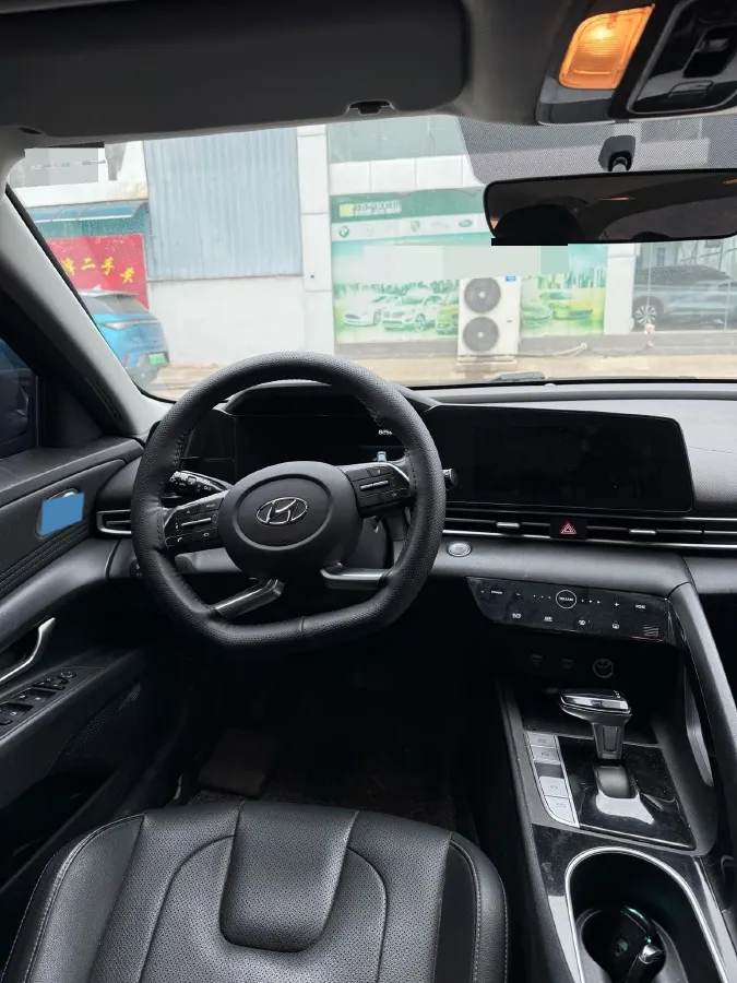 2021 Hyundai Elantra 1.5L 115HP L4 CVT,autocango,china used car exporter,china ev exporter,chinese used car exporter,chinese used ev exporter