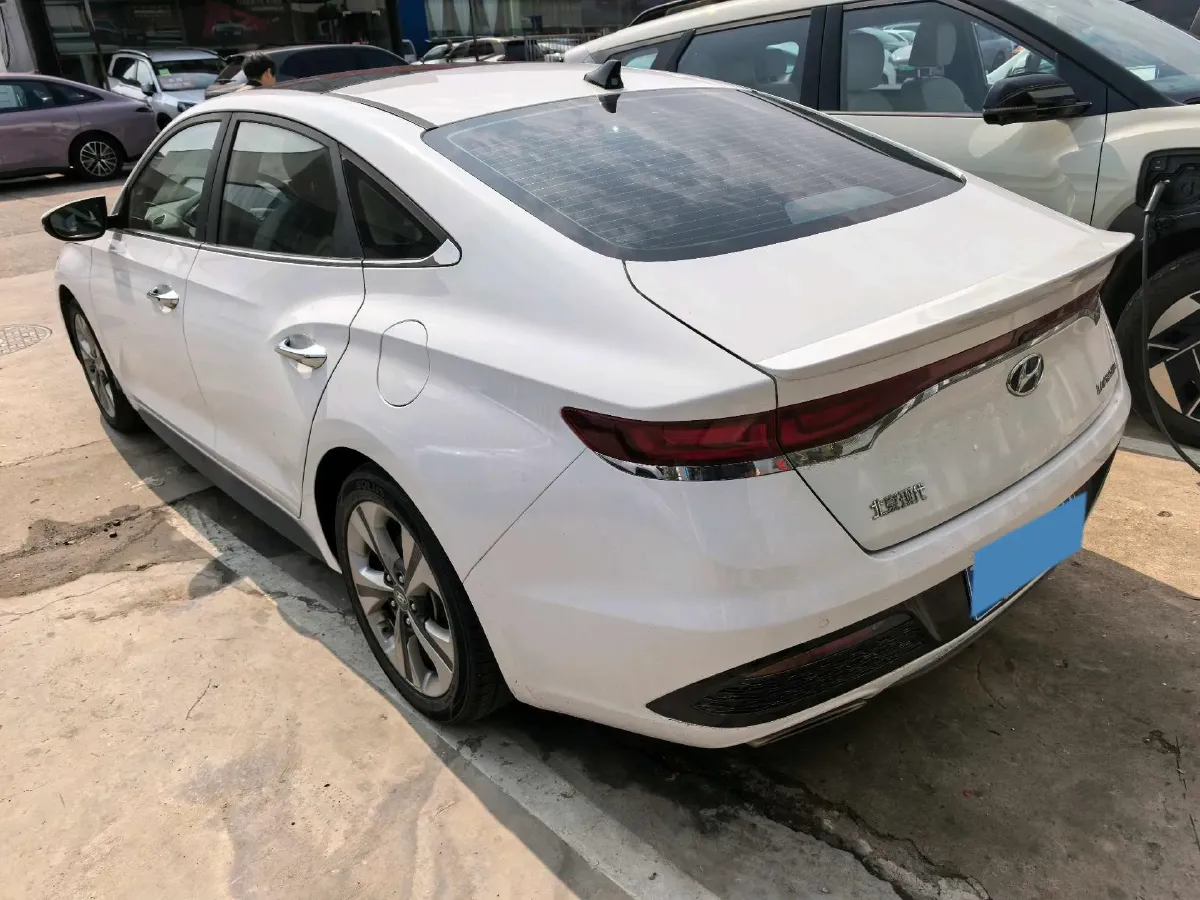 2019 Hyundai La Festa 1.6T 190HP L4 7DCT,autocango,china used car exporter,china ev exporter,chinese used car exporter,chinese used ev exporter