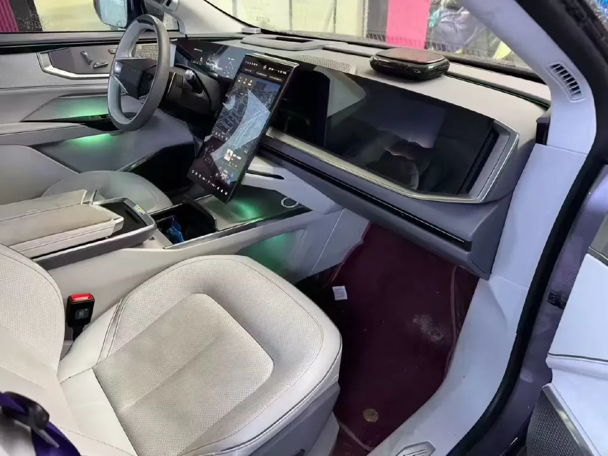 2023 HiPhi Y BEV 76.6KWH,autocango,china used car exporter,china ev exporter,chinese used car exporter,chinese used ev exporter