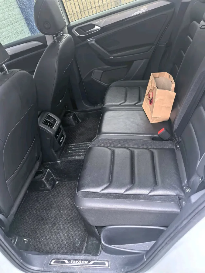 2019 Jeep Cherokee 2.0T 234HP L4 9AT,autocango,china used car exporter,china ev exporter,chinese used car exporter,chinese used ev exporter