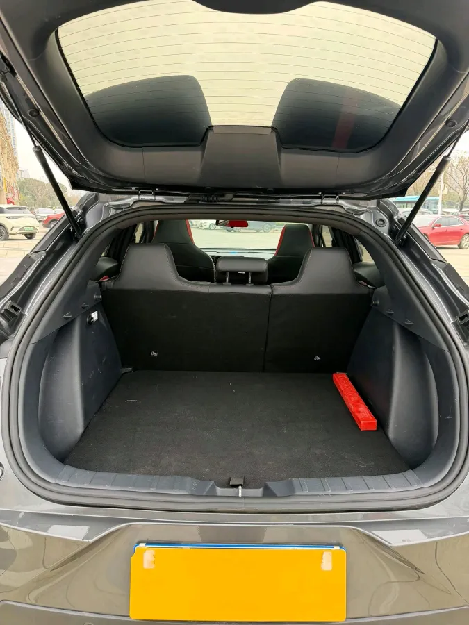 2021 ChangAn UNI-T 1.5T 180HP L4 7DCT,autocango,china used car exporter,china ev exporter,chinese used car exporter,chinese used ev exporter