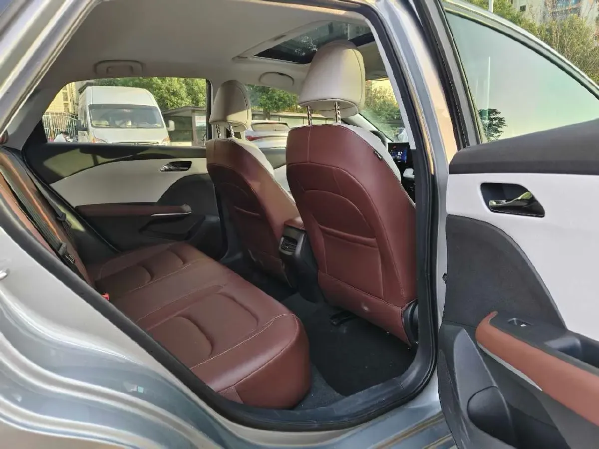 2023 Chevrolet Monza 1.5L 113HP L4 6DCT,autocango,china used car exporter,china ev exporter,chinese used car exporter,chinese used ev exporter