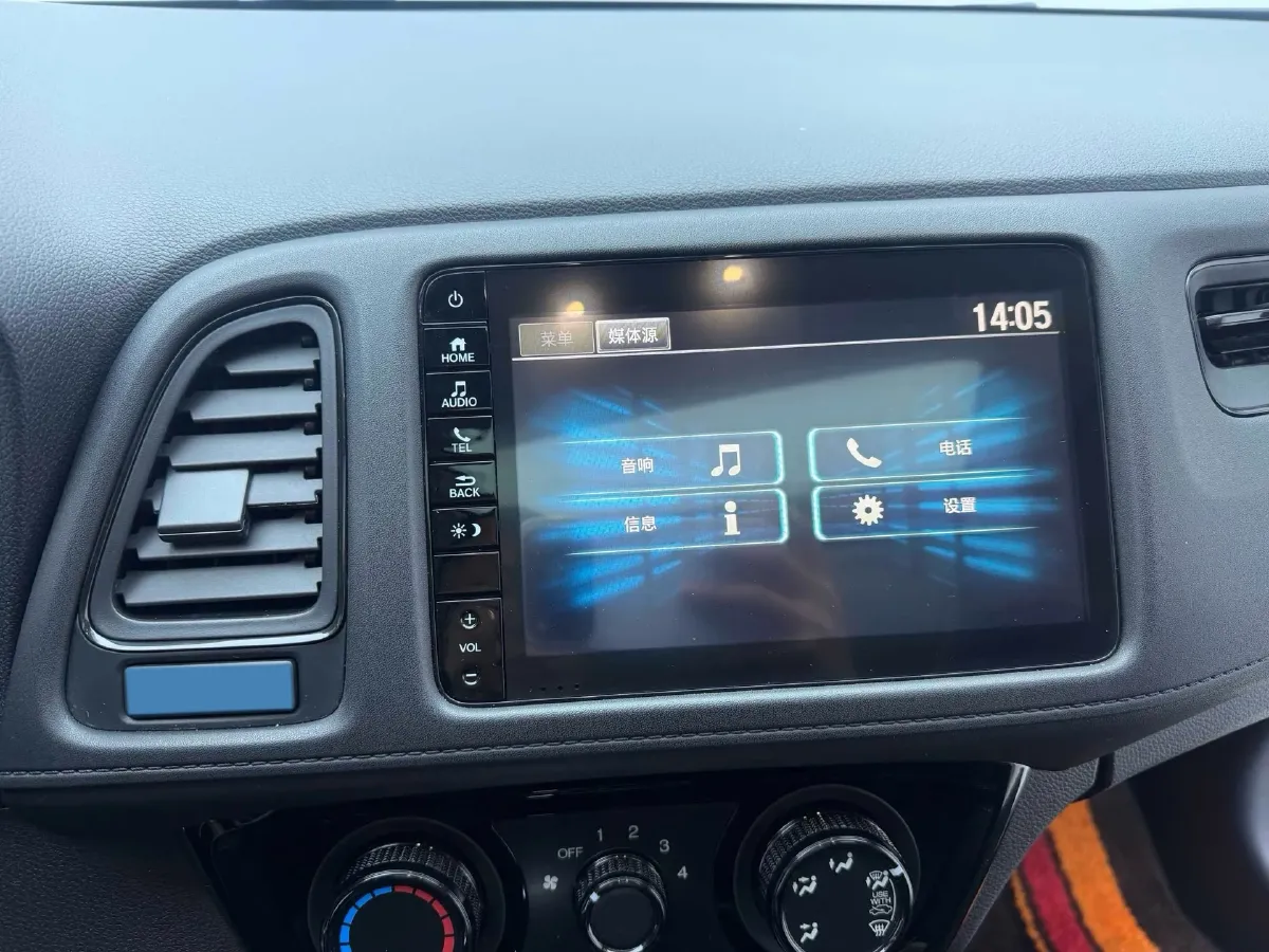 2023 Chevrolet Monza 1.5L 113HP L4 6DCT,autocango,china used car exporter,china ev exporter,chinese used car exporter,chinese used ev exporter