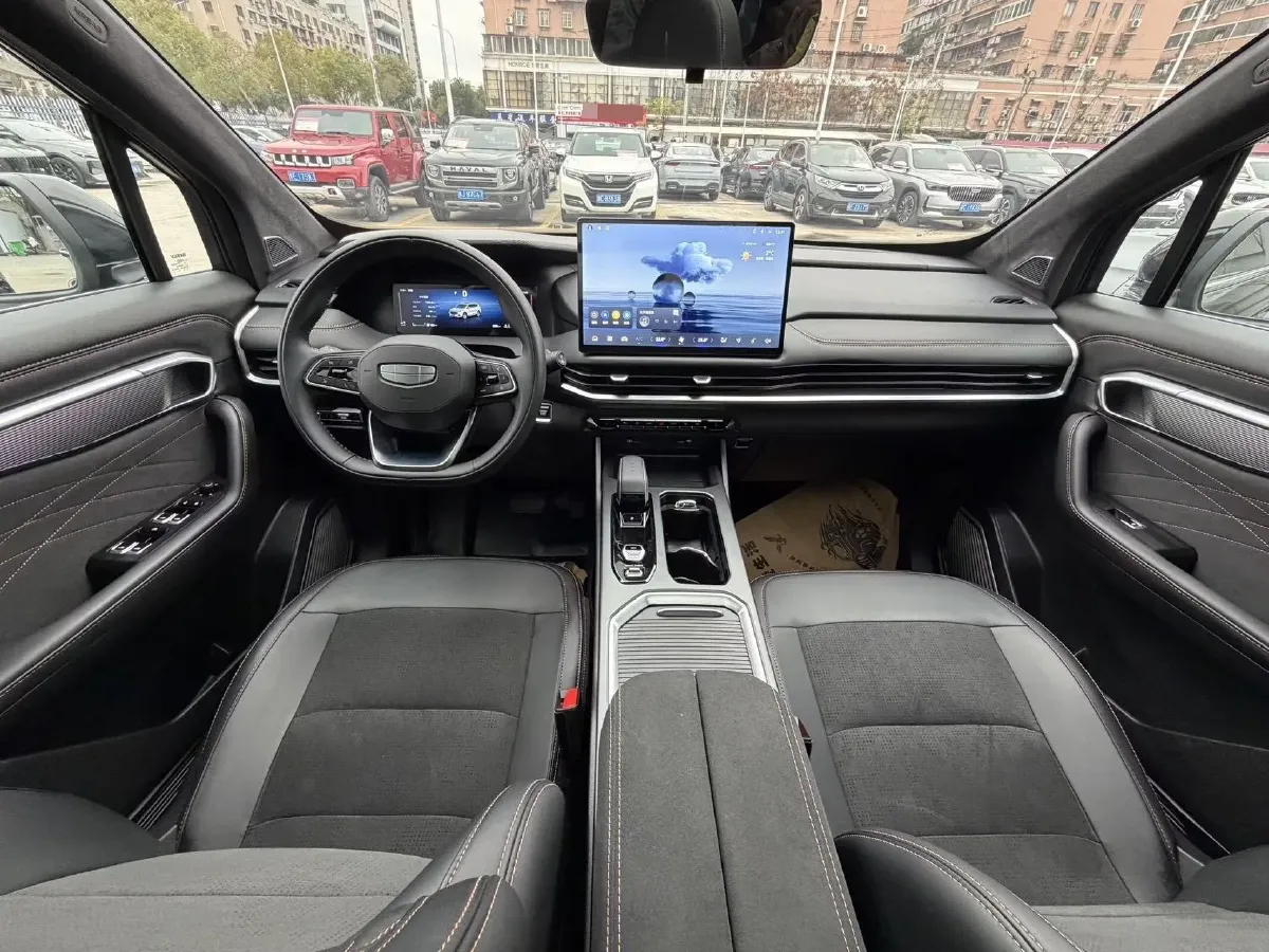 2025 Geely Okavango L 2.0T 218HP L4 7DCT,autocango,china used car exporter,china ev exporter,chinese used car exporter,chinese used ev exporter