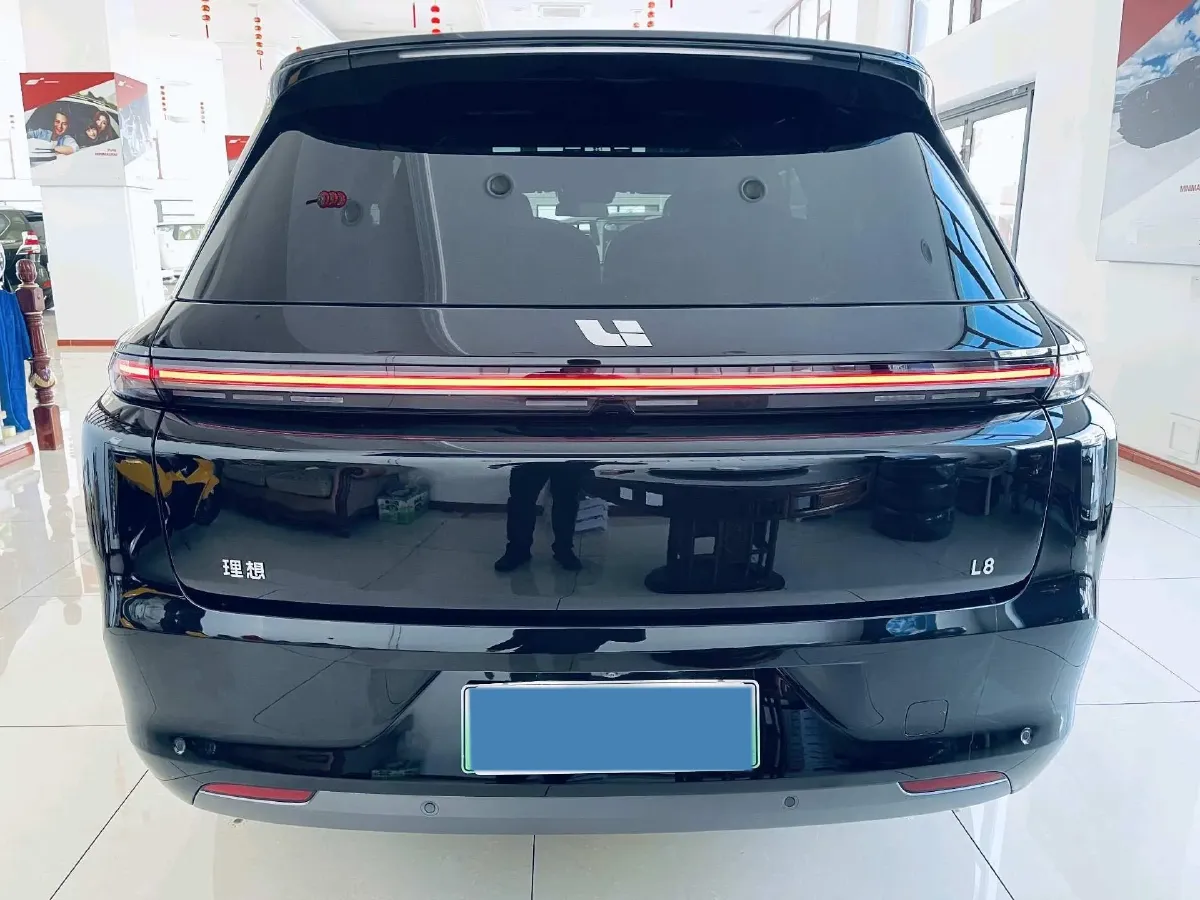 2023 Li L8 Range Extended 154HP REEV 40.9KWH,autocango,china used car exporter,china ev exporter,chinese used car exporter,chinese used ev exporter