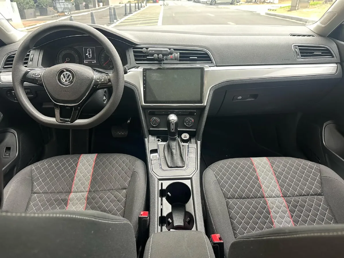 2019 Volkswagen Lamando 1.4T 131HP L4 7DCT,autocango,china used car exporter,china ev exporter,chinese used car exporter,chinese used ev exporter