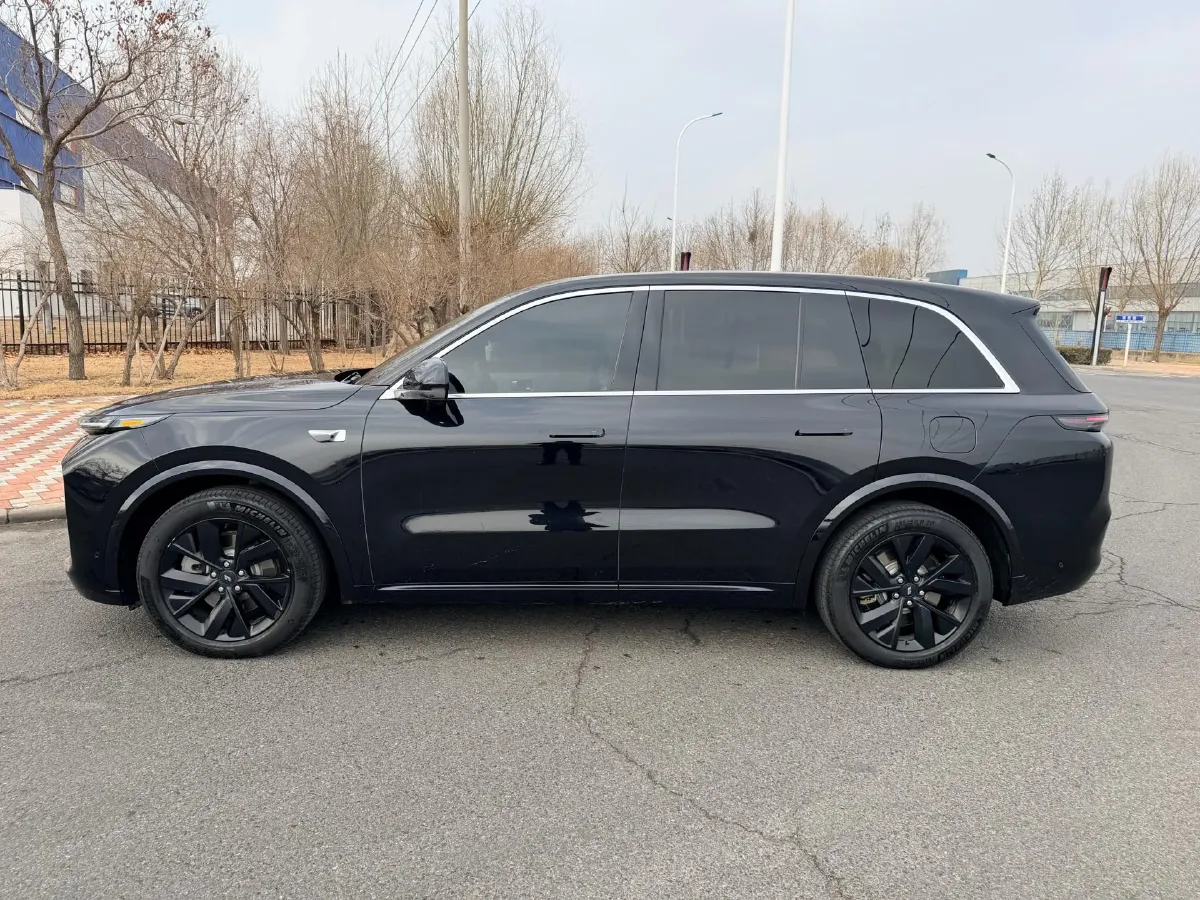 2023 Li L7 Range Extended 154HP REEV 40.9KWH,autocango,china used car exporter,china ev exporter,chinese used car exporter,chinese used ev exporter