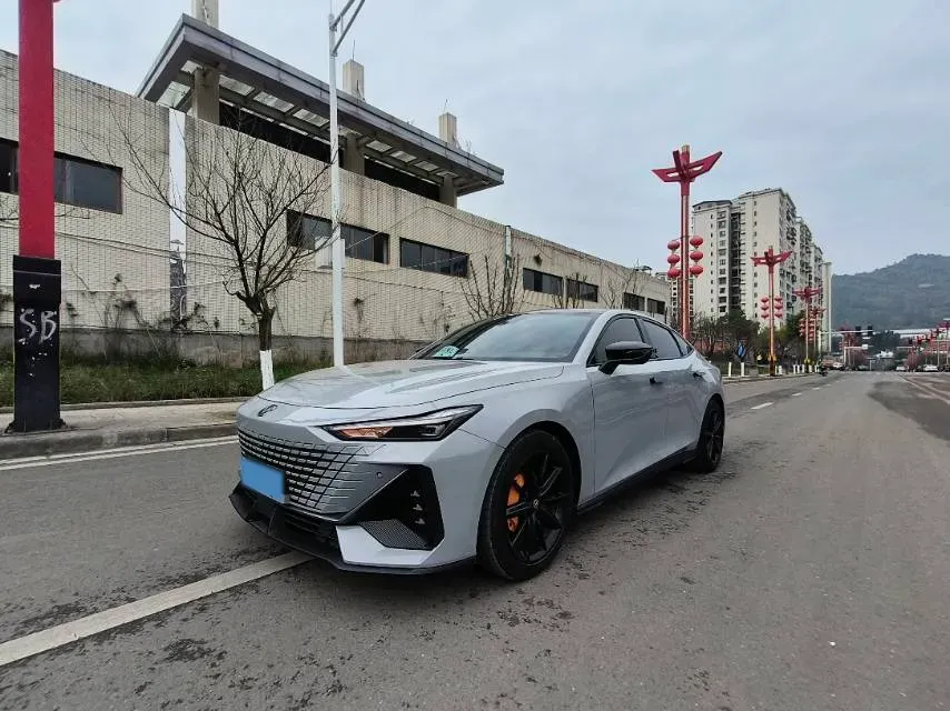 2022 ChangAn UNI-V 1.5T 188HP L4 7DCT,autocango,china used car exporter,china ev exporter,chinese used car exporter,chinese used ev exporter