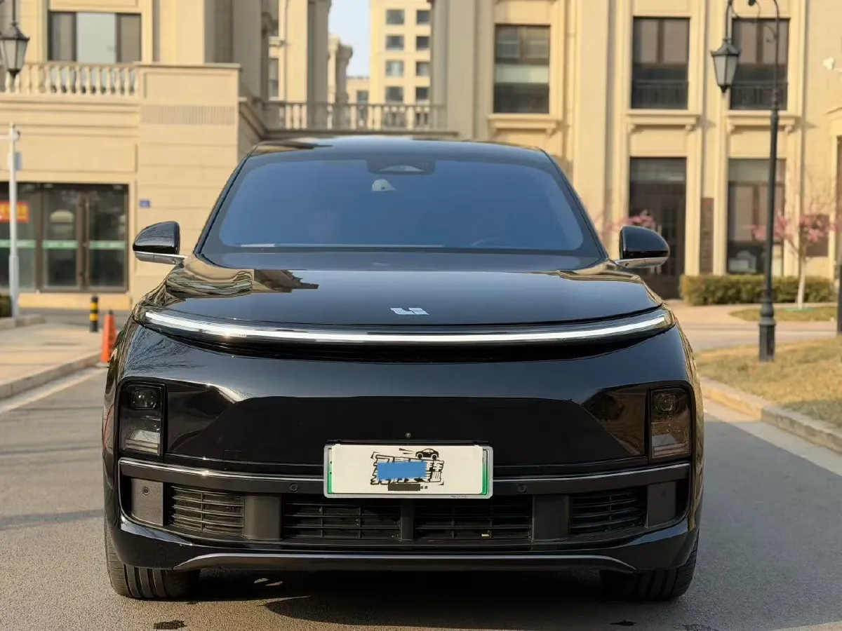 2023 Li L9 Range Extended 154HP REEV 42.6KWH,autocango,china used car exporter,china ev exporter,chinese used car exporter,chinese used ev exporter