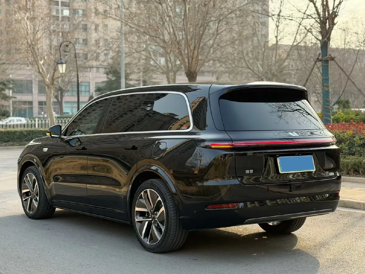 2023 Li L9 Range Extended 154HP REEV 42.6KWH,autocango,china used car exporter,china ev exporter,chinese used car exporter,chinese used ev exporter
