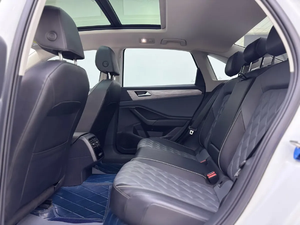 2023 Volkswagen Sagitar 1.4T 150HP L4 7DCT,autocango,china used car exporter,china ev exporter,chinese used car exporter,chinese used ev exporter