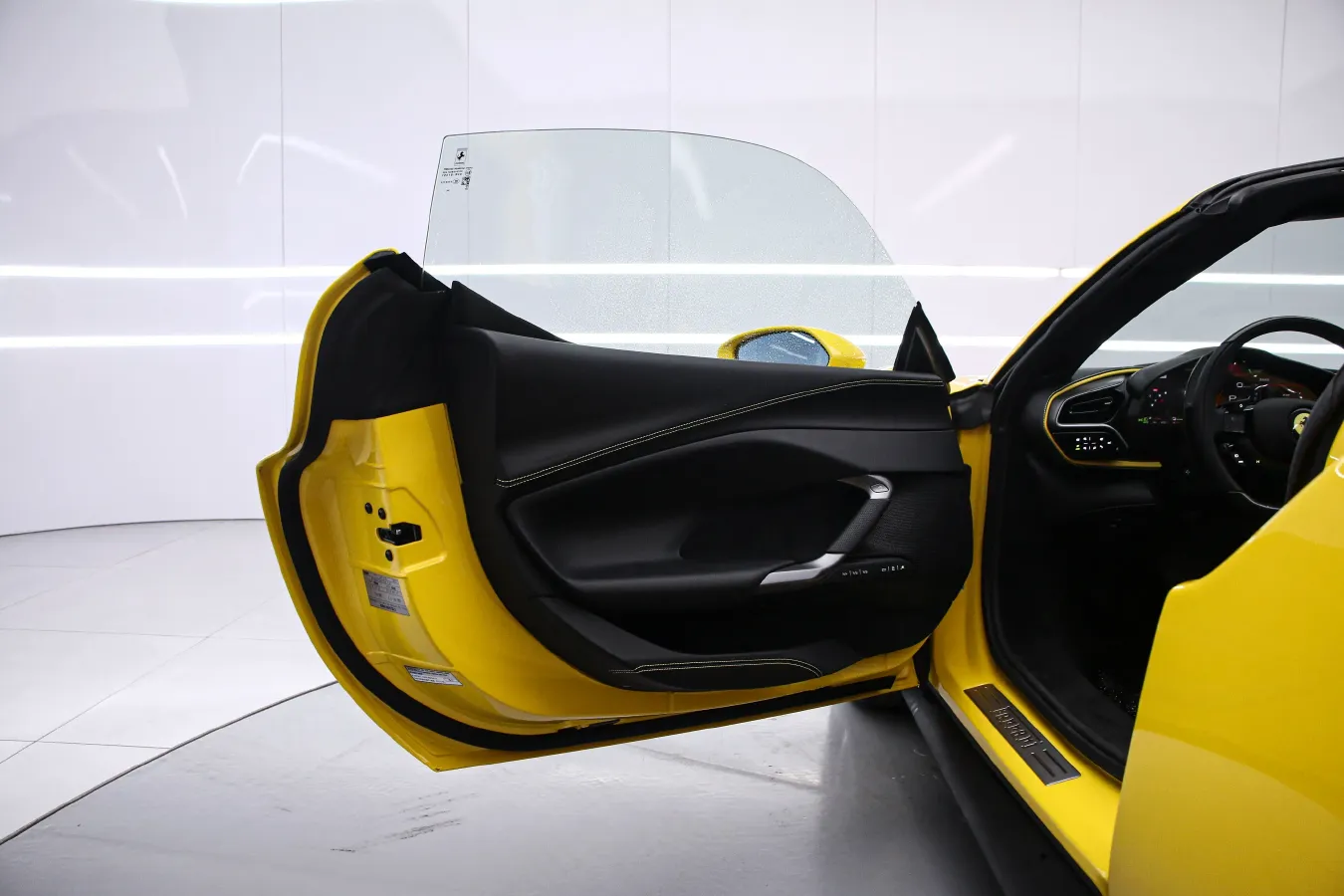 2022 Ferrari 296 3.0T 663HP V6 8DCT PHEV 7.45KWH,autocango,china used car exporter,china ev exporter,chinese used car exporter,chinese used ev exporter