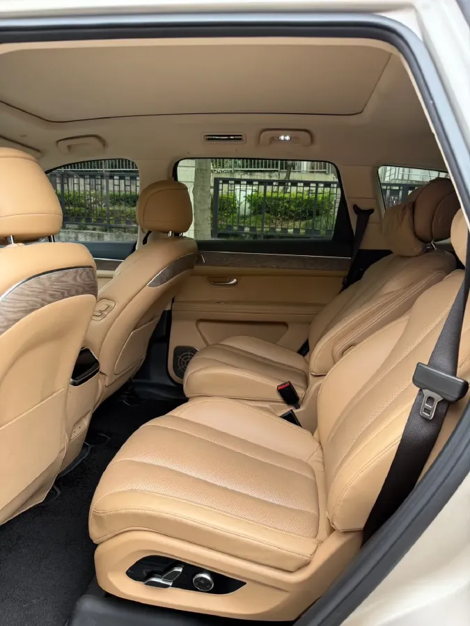 2022 Infiniti Q50L 2.0T 211HP L4 7AT,autocango,china used car exporter,china ev exporter,chinese used car exporter,chinese used ev exporter