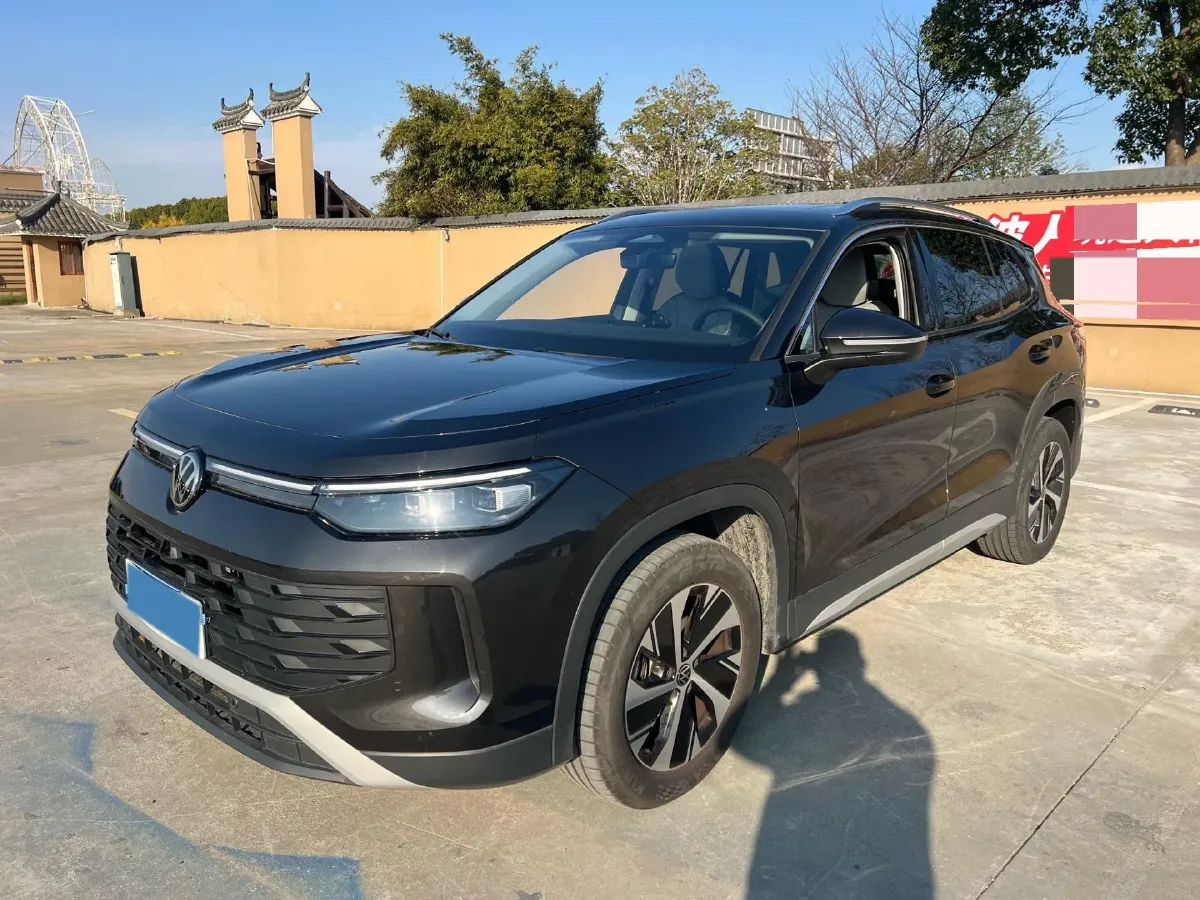 2025 Volkswagen Tayron 2.0T 186HP L4 7DCT,autocango,china used car exporter,china ev exporter,chinese used car exporter,chinese used ev exporter