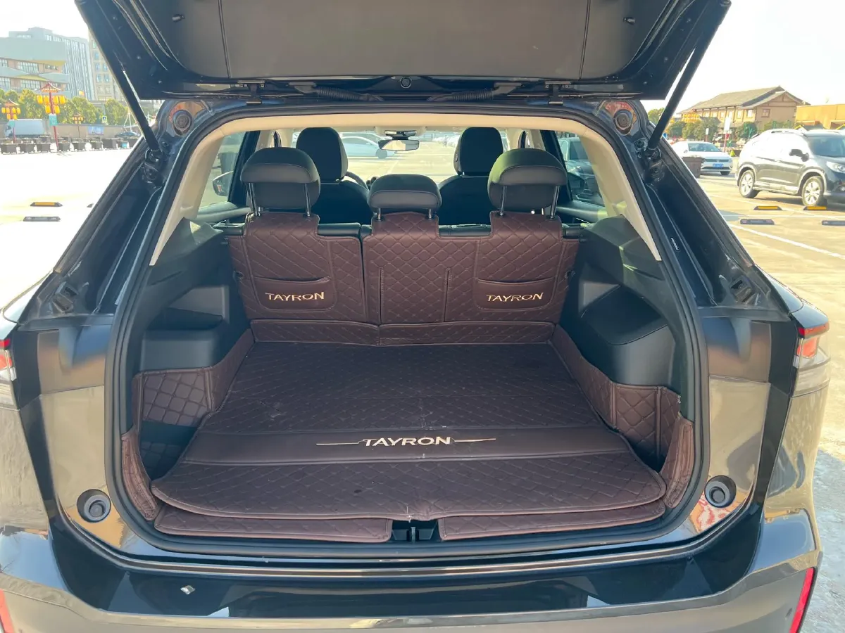 2025 Volkswagen Tayron 2.0T 186HP L4 7DCT,autocango,china used car exporter,china ev exporter,chinese used car exporter,chinese used ev exporter