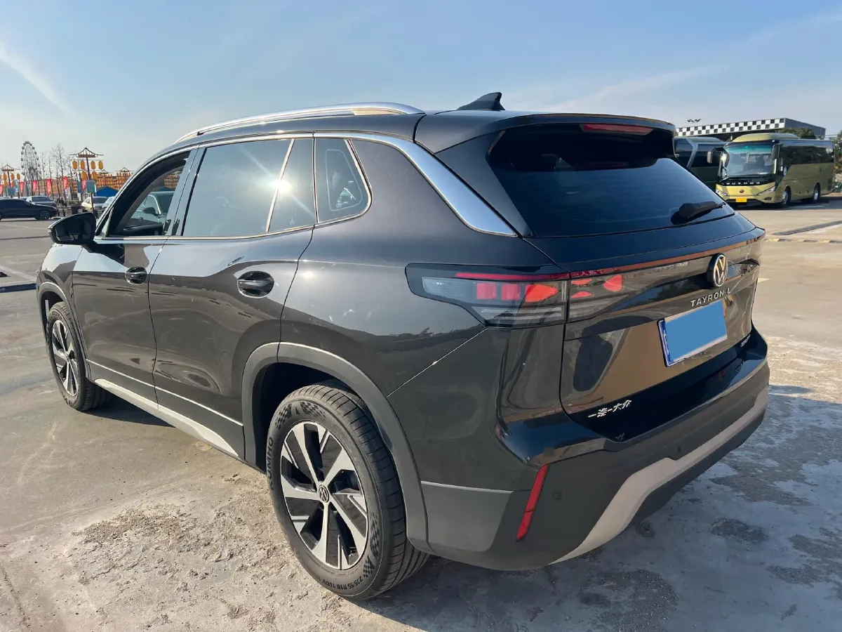2025 Volkswagen Tayron 2.0T 186HP L4 7DCT,autocango,china used car exporter,china ev exporter,chinese used car exporter,chinese used ev exporter
