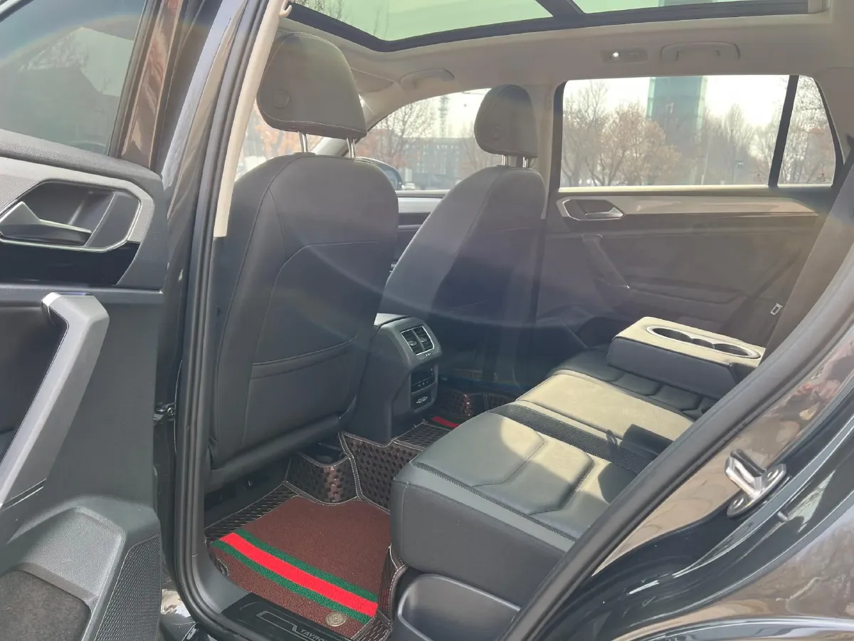 2021 Volkswagen Tayron 2.0T 186HP L4 7DCT,autocango,china used car exporter,china ev exporter,chinese used car exporter,chinese used ev exporter