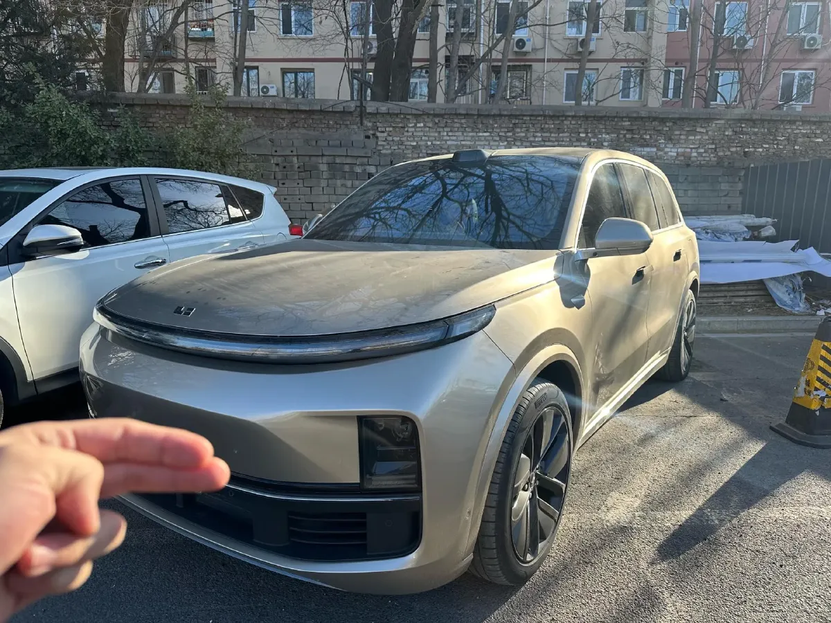 2022 Li L9 Range Extended 154HP REEV 42.6KWH,autocango,china used car exporter,china ev exporter,chinese used car exporter,chinese used ev exporter