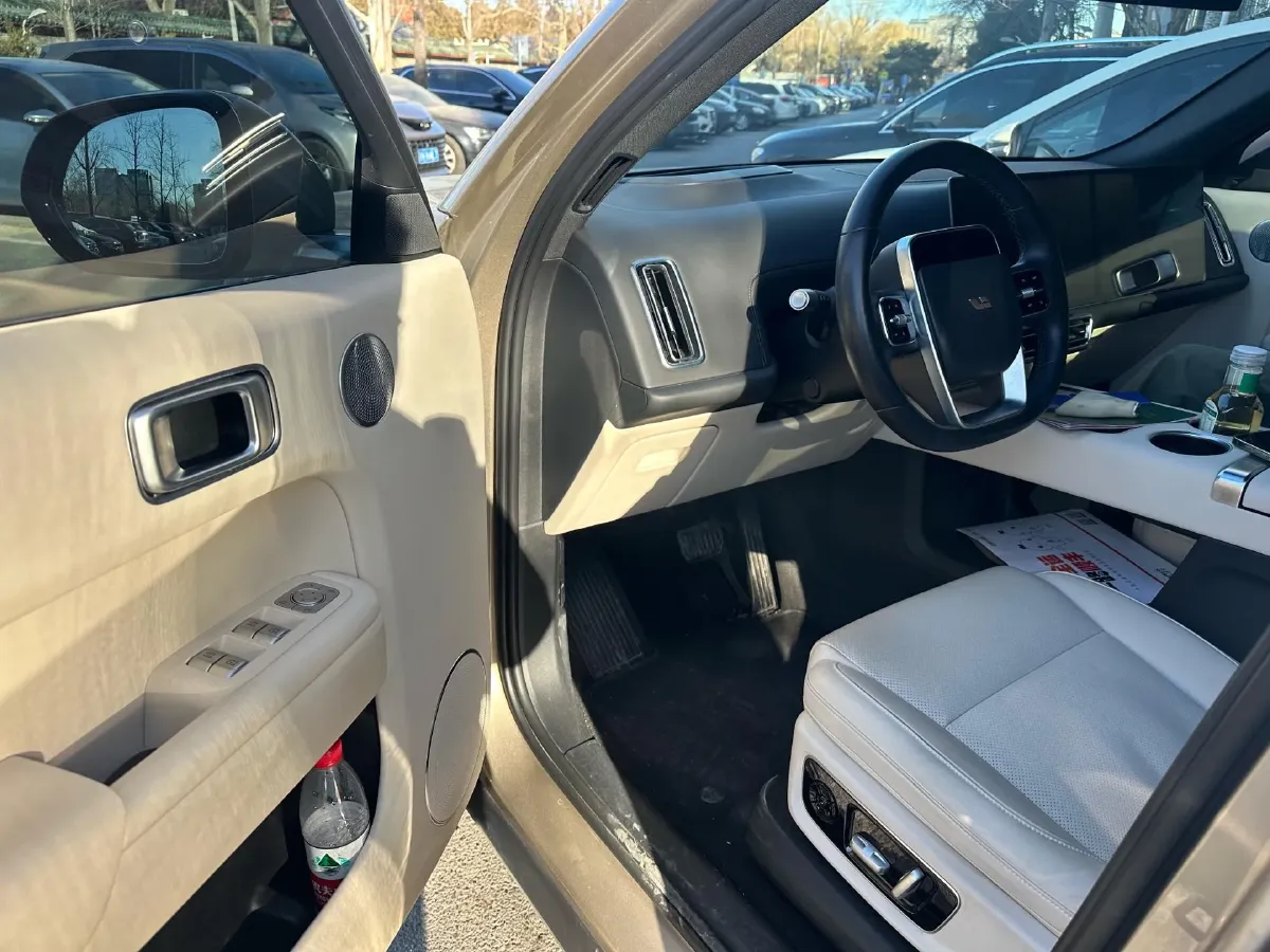 2022 Li L9 Range Extended 154HP REEV 42.6KWH,autocango,china used car exporter,china ev exporter,chinese used car exporter,chinese used ev exporter