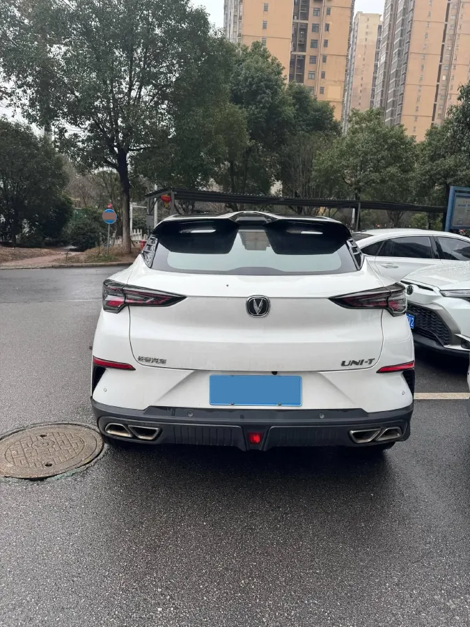 2022 ChangAn UNI-T 1.5T 188HP L4 7DCT,autocango,china used car exporter,china ev exporter,chinese used car exporter,chinese used ev exporter