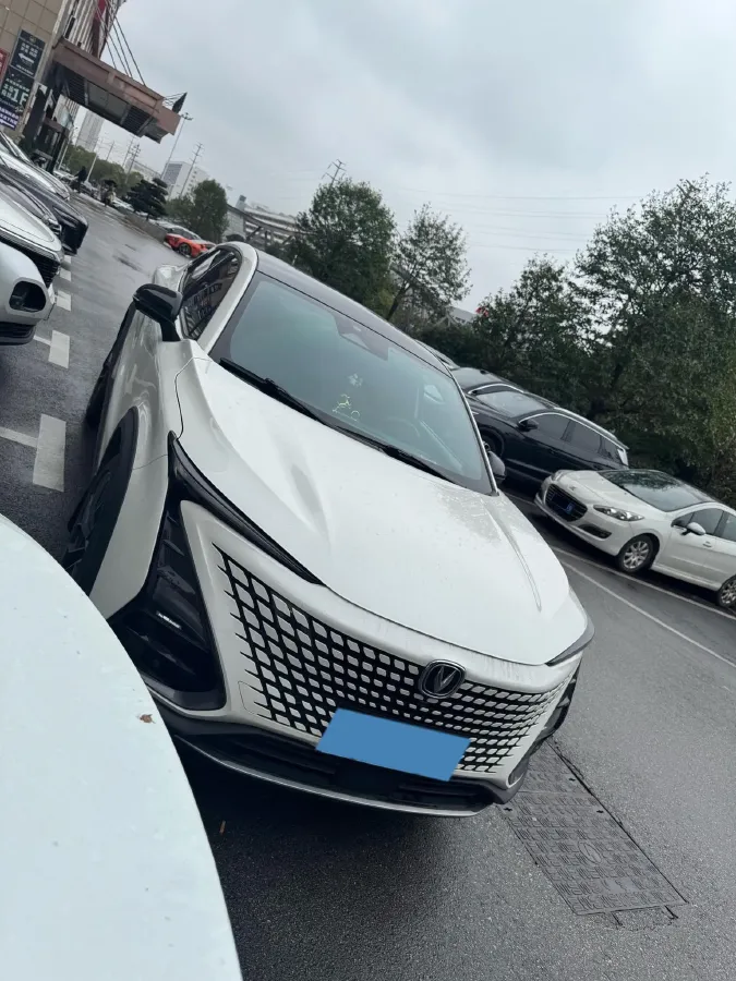 2022 ChangAn UNI-T 1.5T 188HP L4 7DCT,autocango,china used car exporter,china ev exporter,chinese used car exporter,chinese used ev exporter