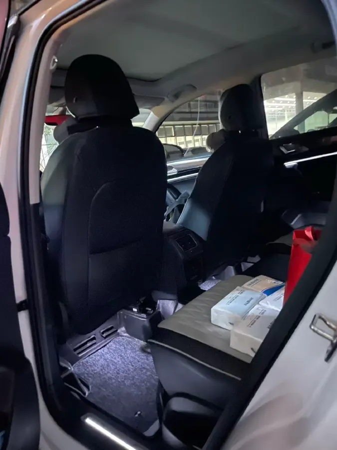 2020 Volkswagen Tayron X 2.0T 186HP L4 7DCT,autocango,china used car exporter,china ev exporter,chinese used car exporter,chinese used ev exporter