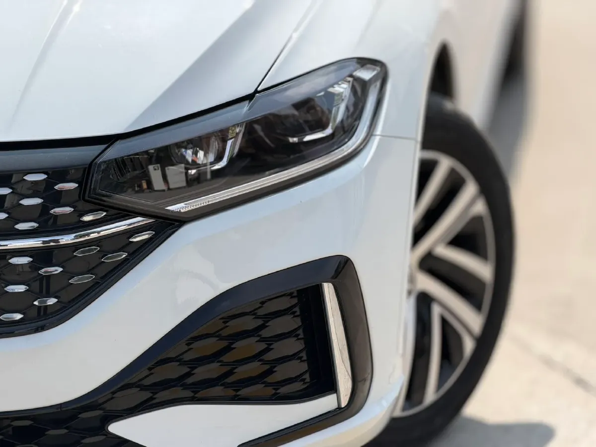 2023 Volkswagen Lavida 1.5T 160HP L4 7DCT,autocango,china used car exporter,china ev exporter,chinese used car exporter,chinese used ev exporter