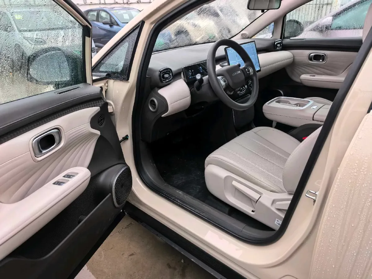 2025 Aion AION UT BEV 44.257/44.12/44.133KWH,autocango,china used car exporter,china ev exporter,chinese used car exporter,chinese used ev exporter