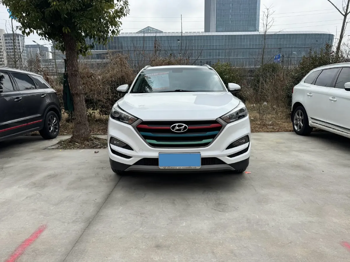 2015 Hyundai Tucson 1.6T 177HP L4 7DCT,autocango,china used car exporter,china ev exporter,chinese used car exporter,chinese used ev exporter