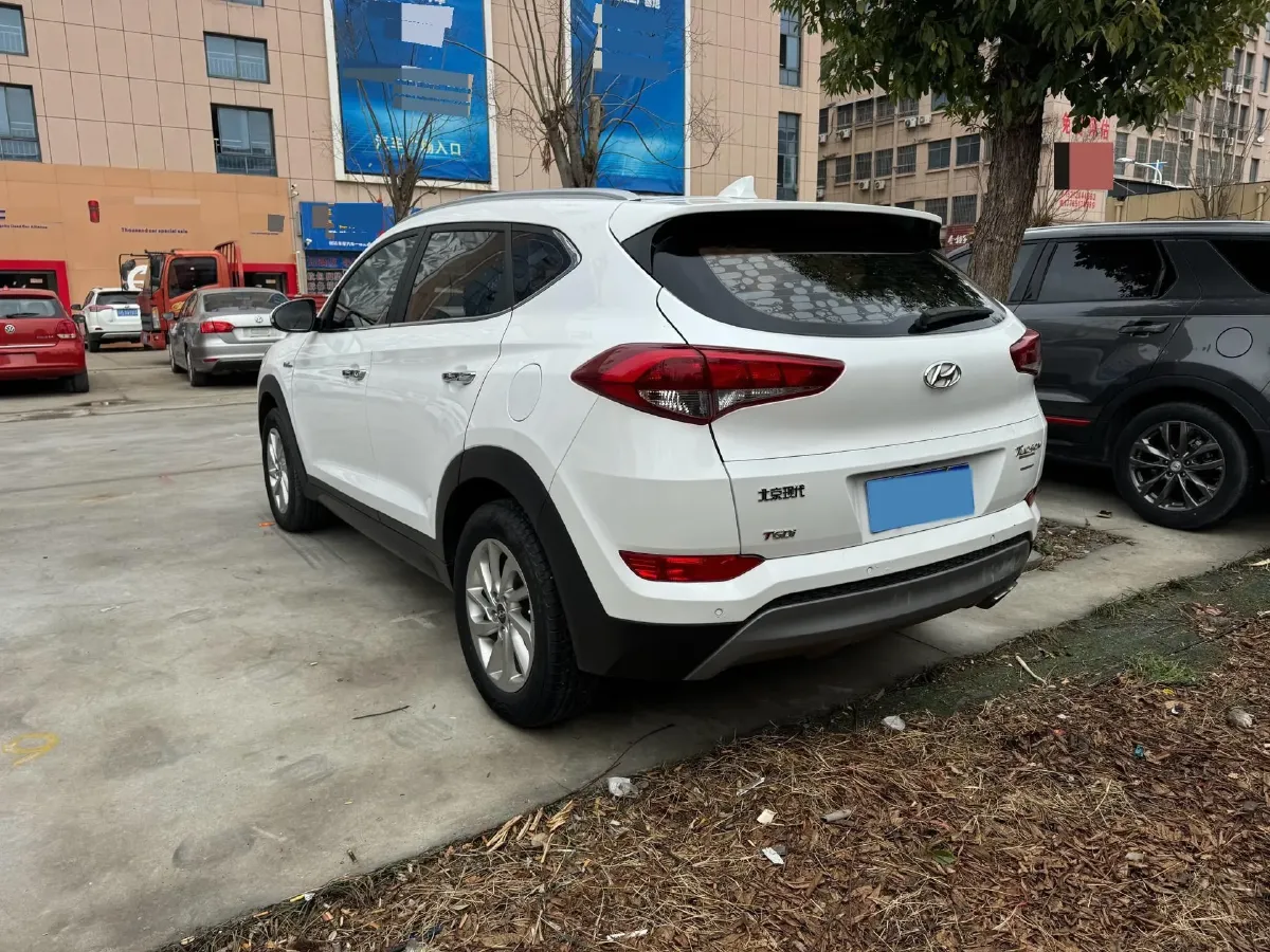 2015 Hyundai Tucson 1.6T 177HP L4 7DCT,autocango,china used car exporter,china ev exporter,chinese used car exporter,chinese used ev exporter