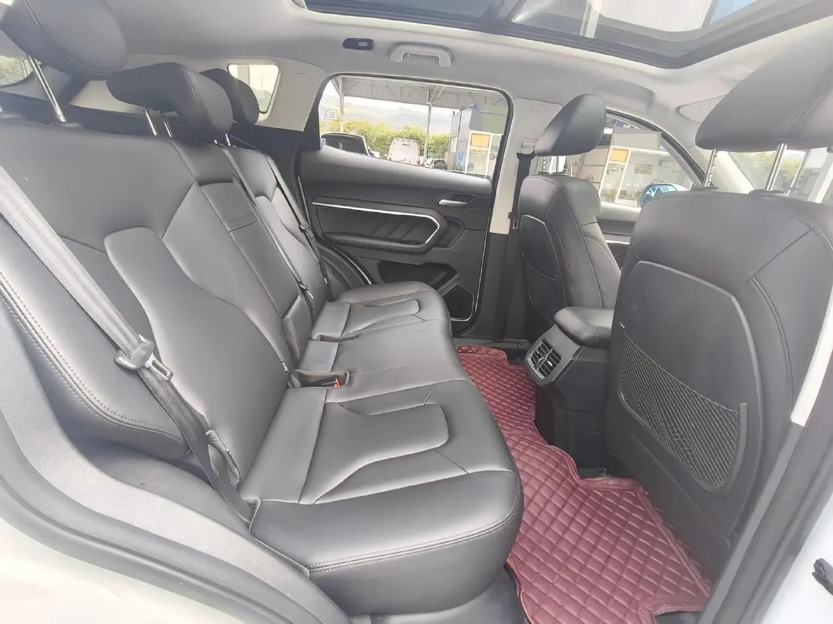 2017 Haval H6 2.0T 197HP L4 7DCT,autocango,china used car exporter,china ev exporter,chinese used car exporter,chinese used ev exporter