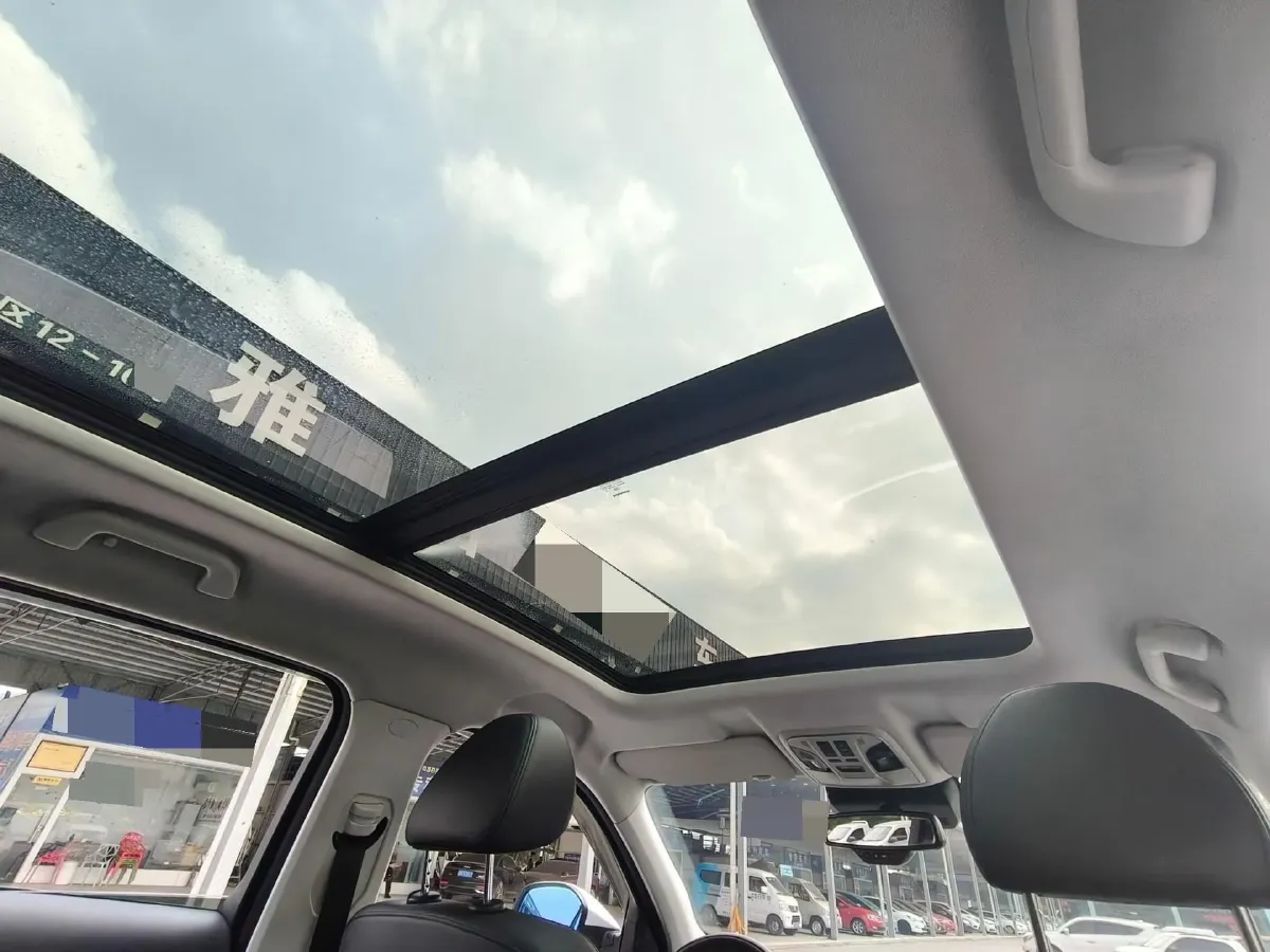 2017 Haval H6 2.0T 197HP L4 7DCT,autocango,china used car exporter,china ev exporter,chinese used car exporter,chinese used ev exporter